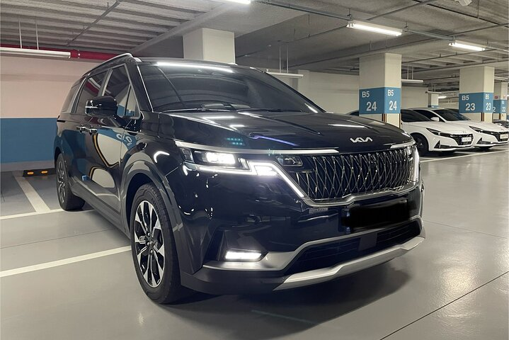 Effortlessly travel between Gimhae International Airport and Busan in a spacious van. Enjoy seamless transfers with a professional driver ensuring a smooth journey every time.